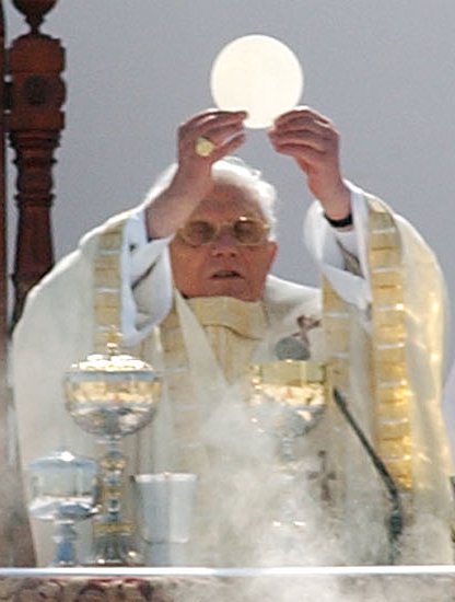 pope benedict xvi pictures. Pope Benedict XVI Blessing of